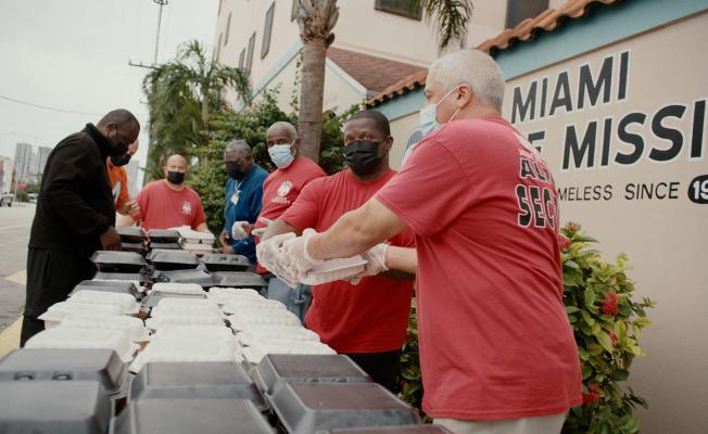 As the “bids” increased, orders evolved into meal donations to fire stations, churches, shelters and hospitals.