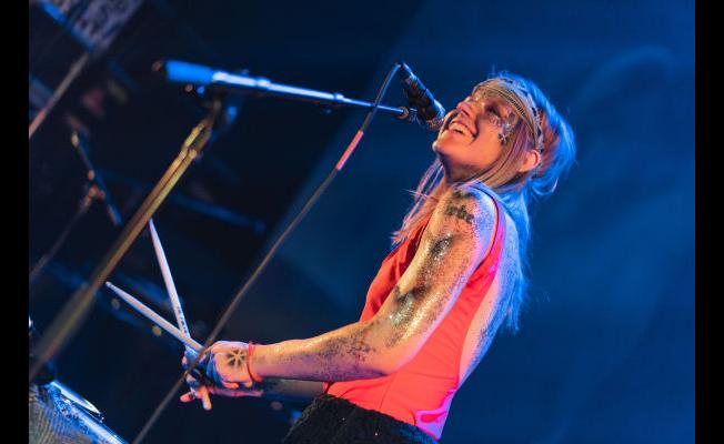 Brookly-based Idgy Dean will bring her eclectic performance style to the Sony Hall srtage.